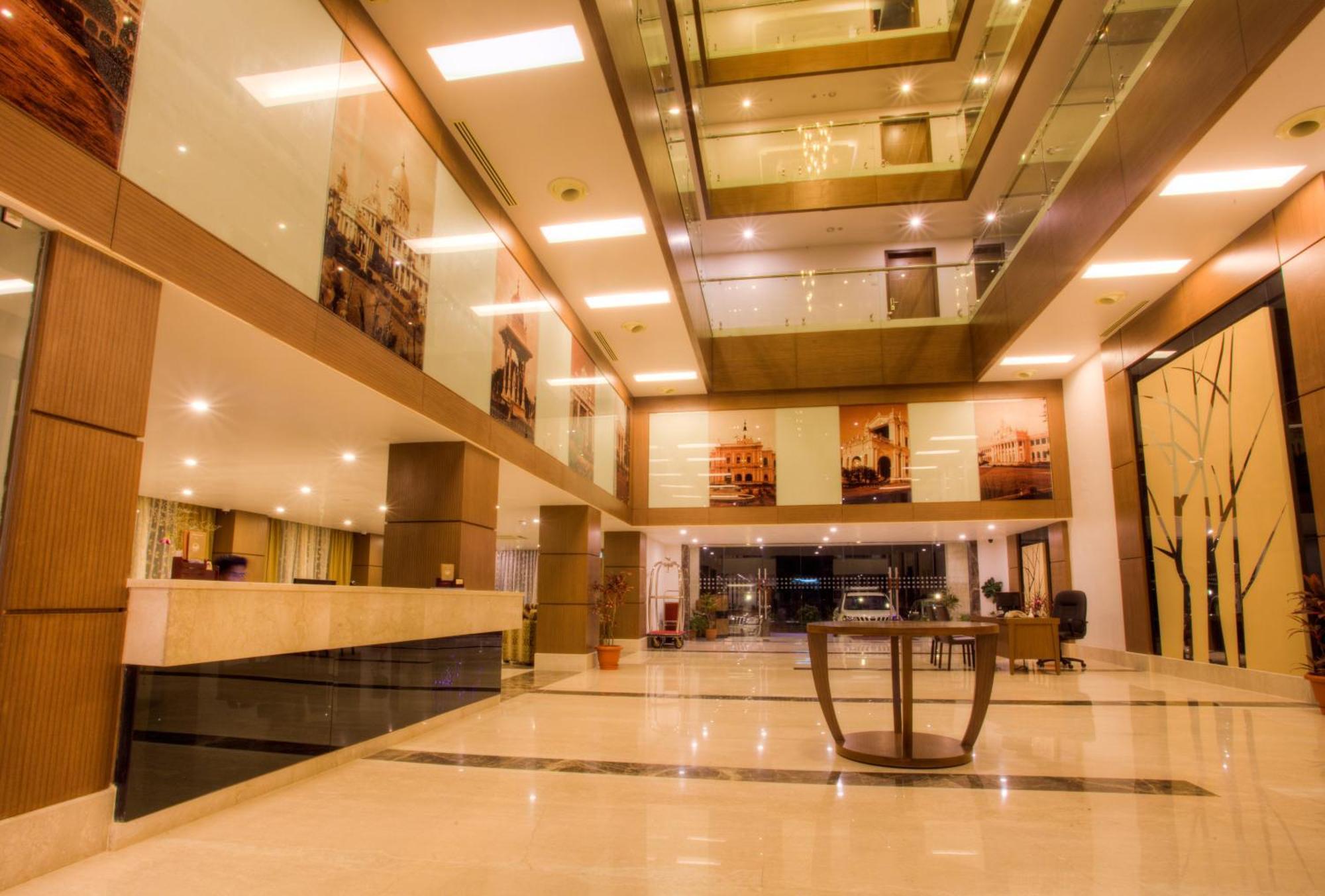 The Atrium Boutique Hotel Mysore Exteriör bild