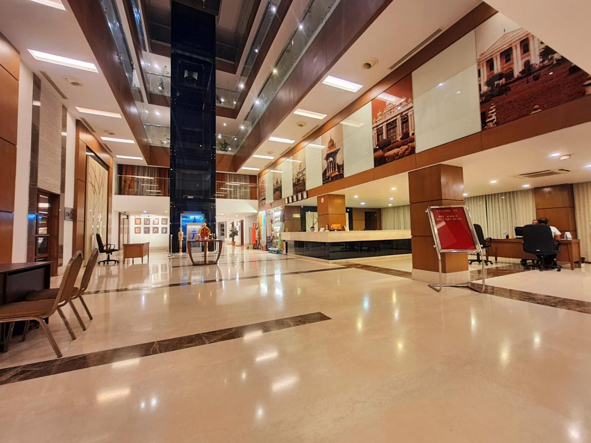 The Atrium Boutique Hotel Mysore Exteriör bild